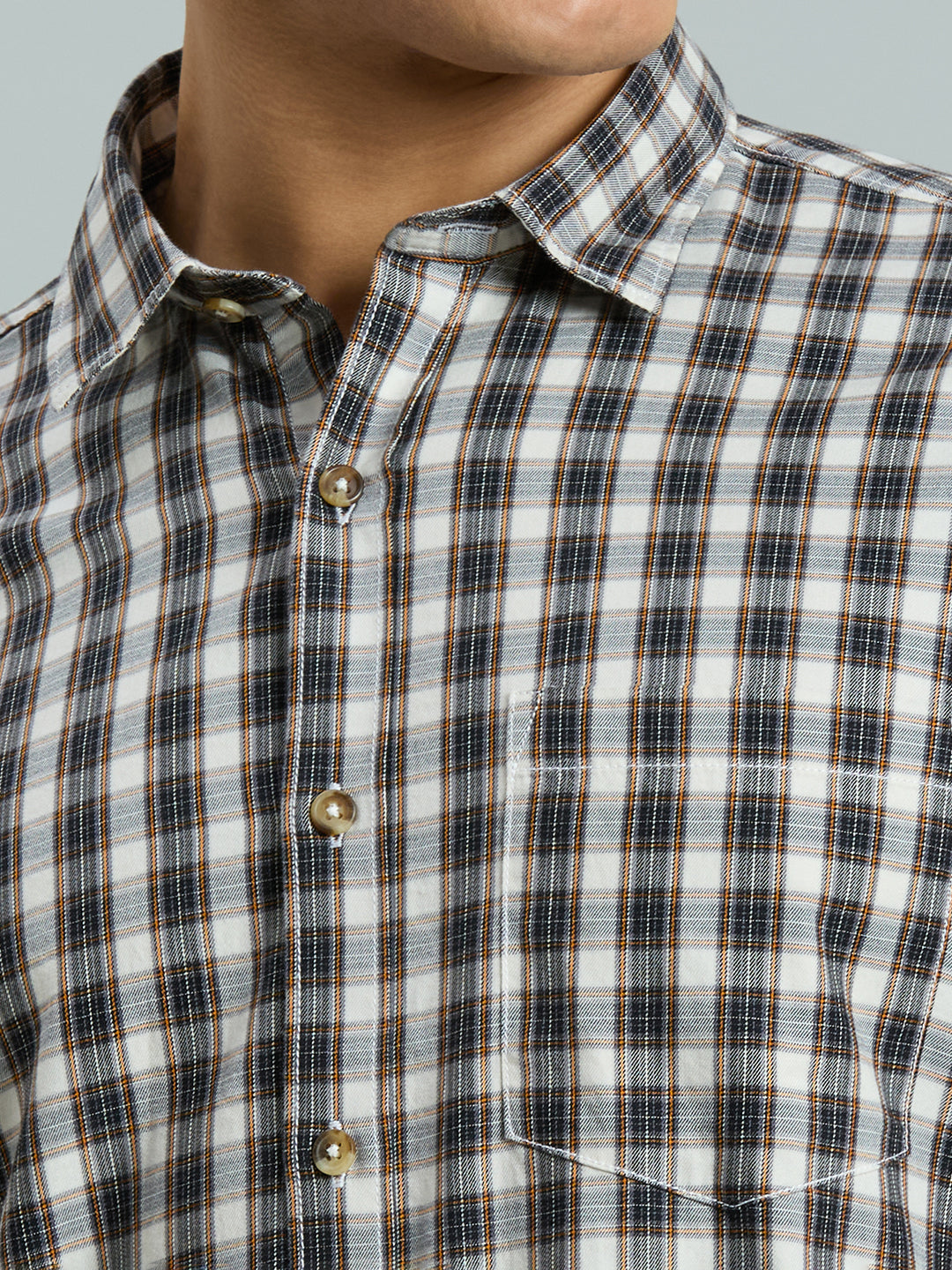 White & Navy Checks 100% Cotton Slim Fit Casual Full Sleeve Shirt