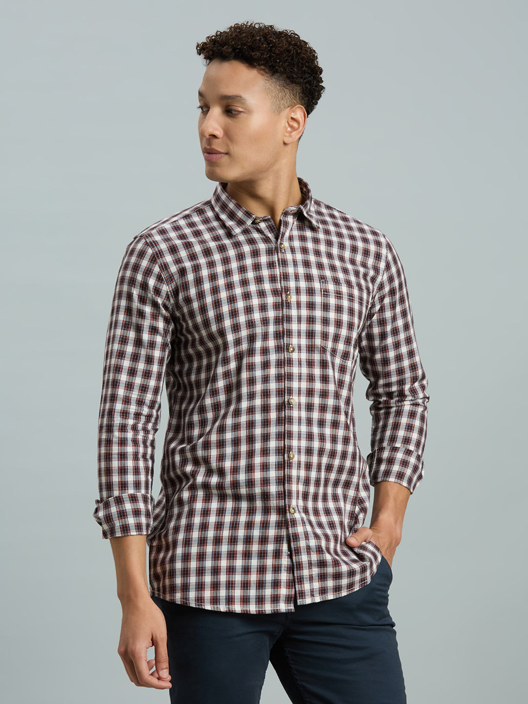 White & Red & Blk Checks 100% Cotton Slim Fit Casual Full Sleeve Shirt