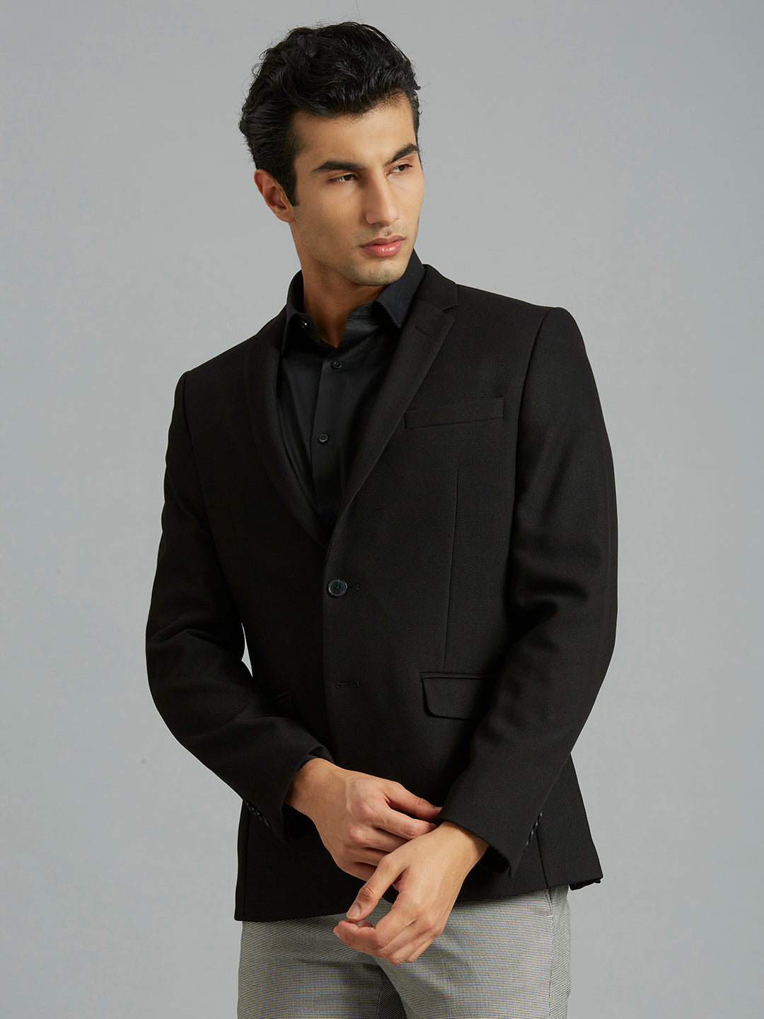 Black Dobby Y/D Poly Viscose Elastane Tailor Fit Formal Full Sleeve Blazer