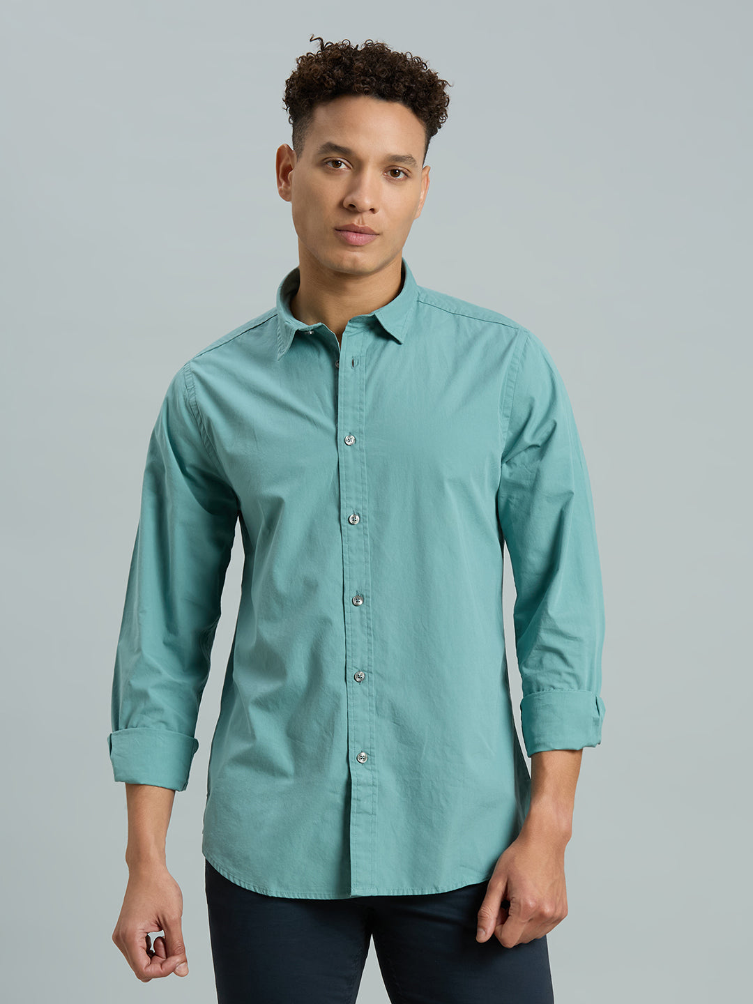 Green Solid Peached Cotton Slim Fit Casual Full Sleeve Shirt