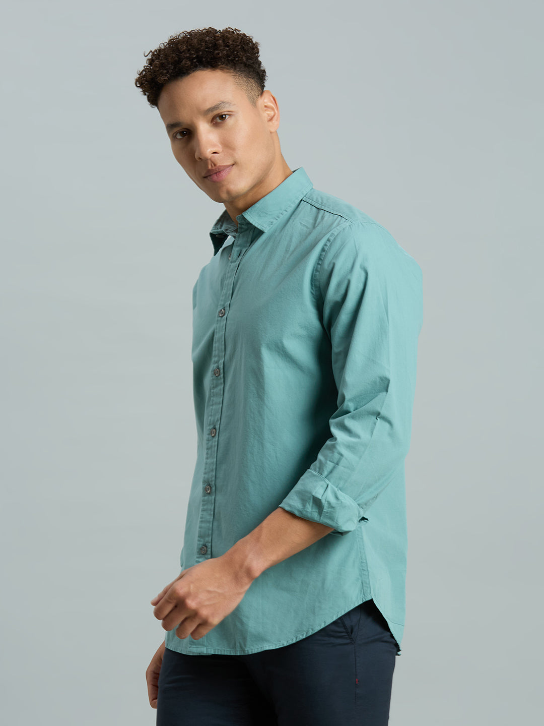 Green Solid Peached Cotton Slim Fit Casual Full Sleeve Shirt