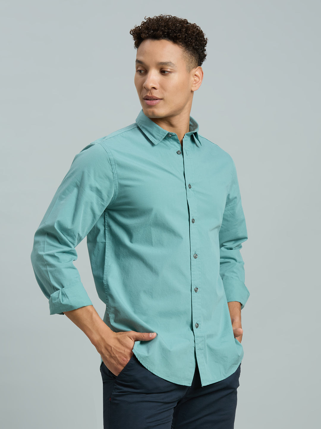 Green Solid Peached Cotton Slim Fit Casual Full Sleeve Shirt