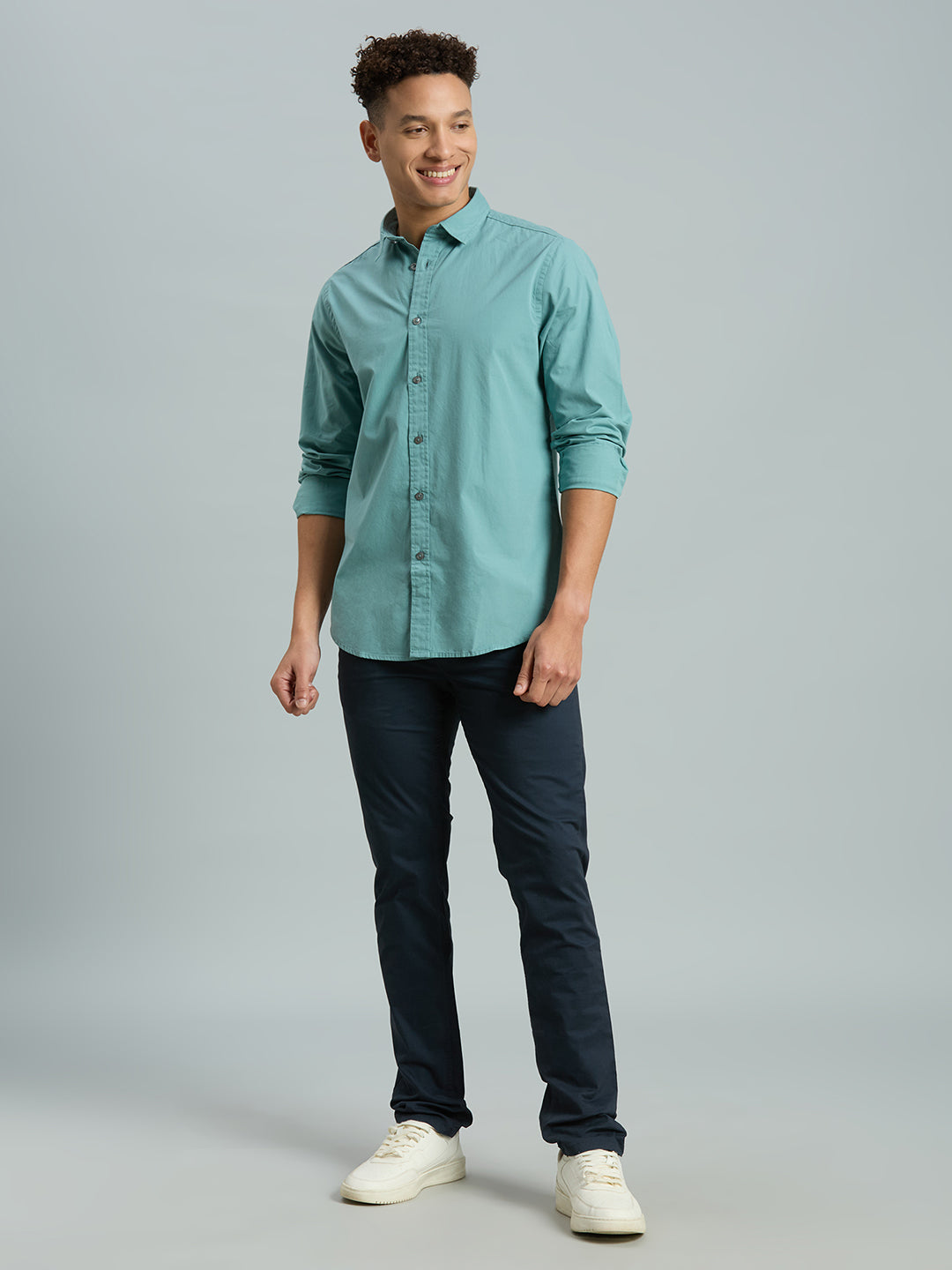 Green Solid Peached Cotton Slim Fit Casual Full Sleeve Shirt