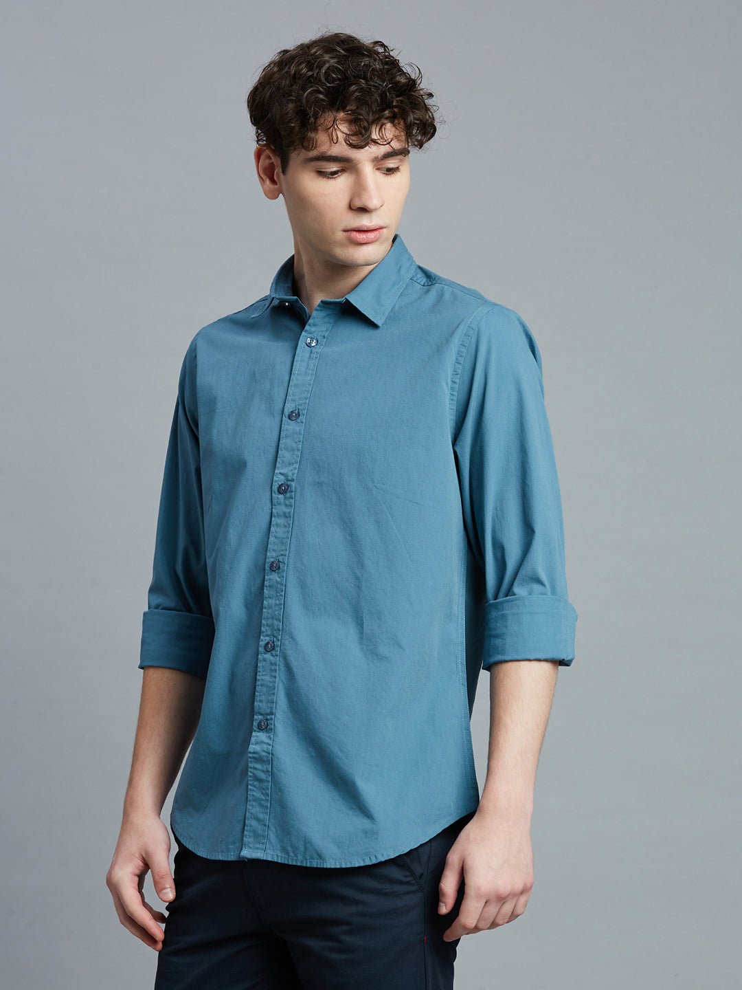 Teal Blue Solid Peached Cotton Slim Fit Casual Full Sleeve Shirt