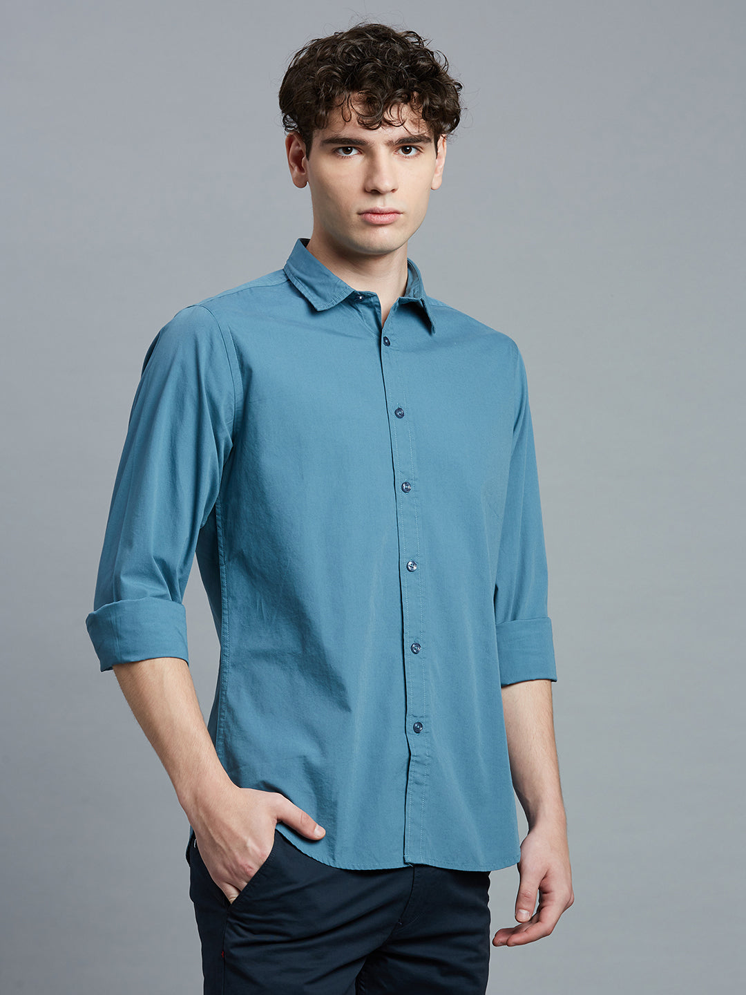 Teal Blue Solid Peached Cotton Slim Fit Casual Full Sleeve Shirt