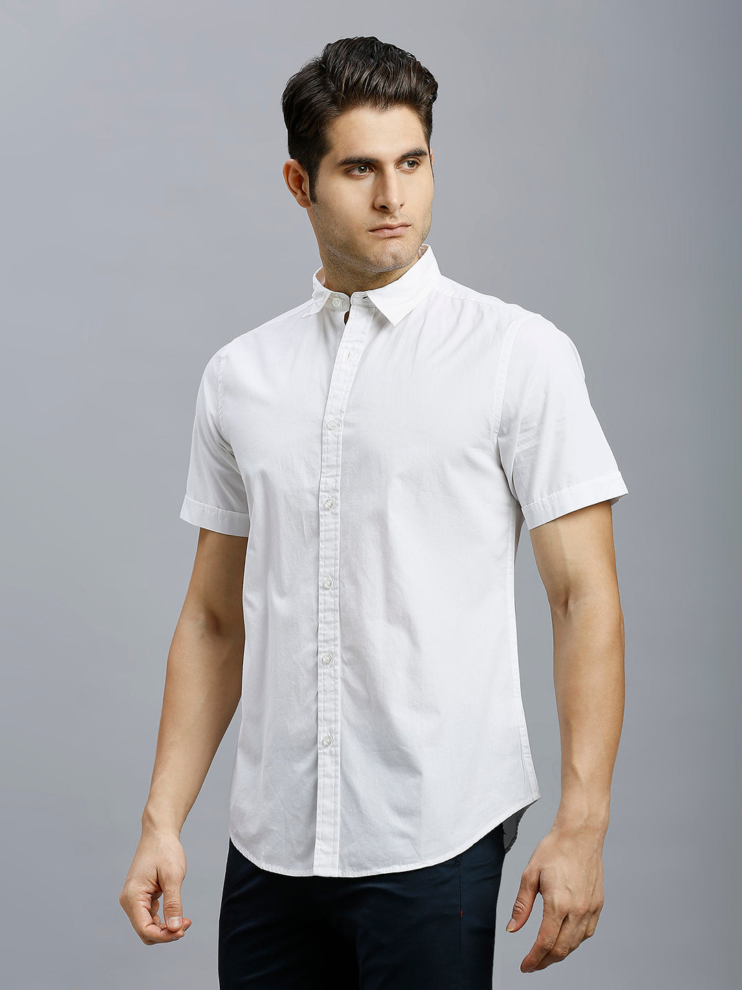 White Solid Peached Cotton Slim Fit Casual Half Sleeve Shirt