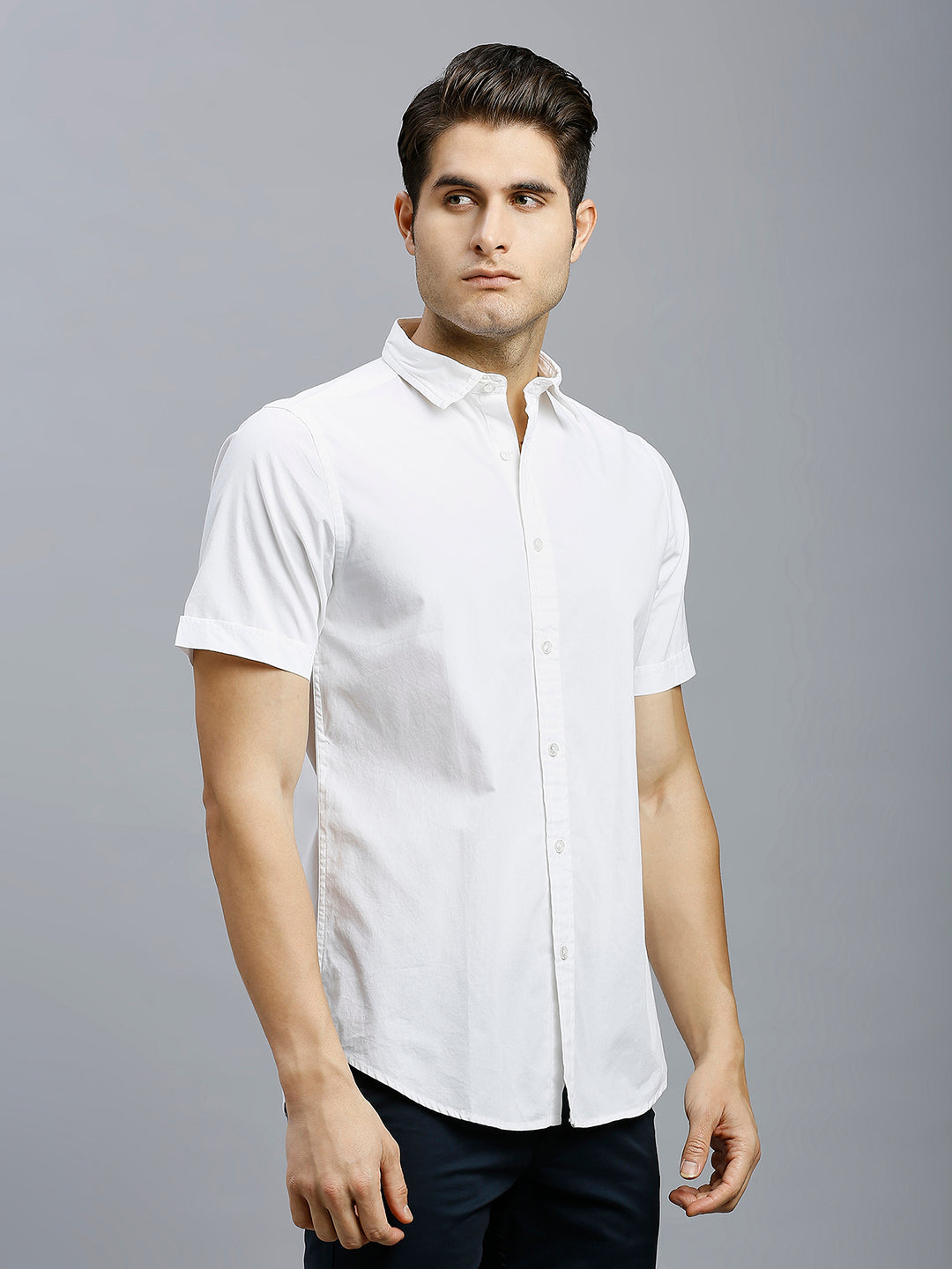 White Solid Peached Cotton Slim Fit Casual Half Sleeve Shirt