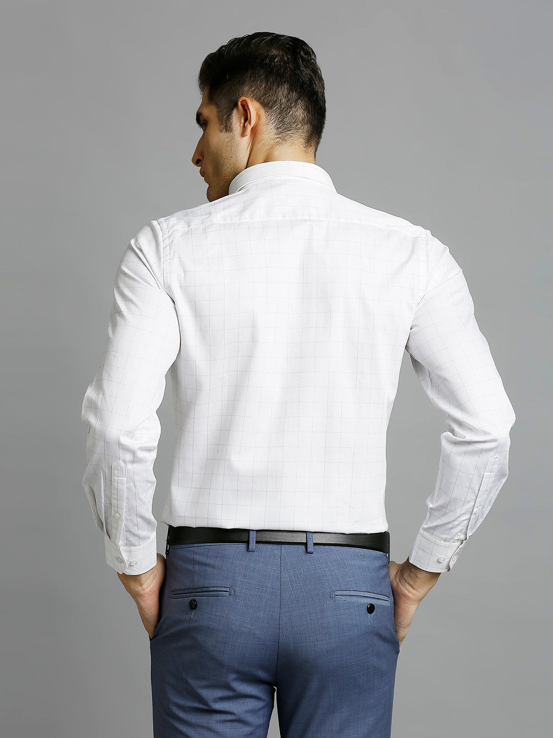 White & Blue Checks 100% Cotton Slim Fit Formal Full Sleeve Shirt