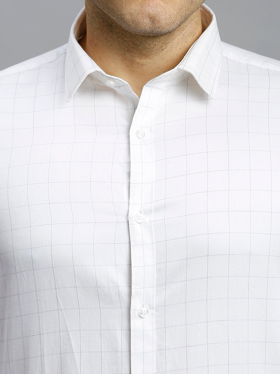 White & Blue Checks 100% Cotton Slim Fit Formal Full Sleeve Shirt