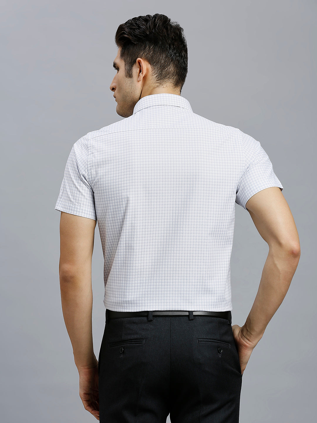 White & Grey Checks 100% Cotton Slim Fit Formal Half Sleeve Shirt