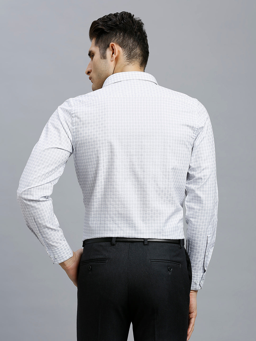 White & Grey Checks 100% Cotton Slim Fit Formal Full Sleeve Shirt