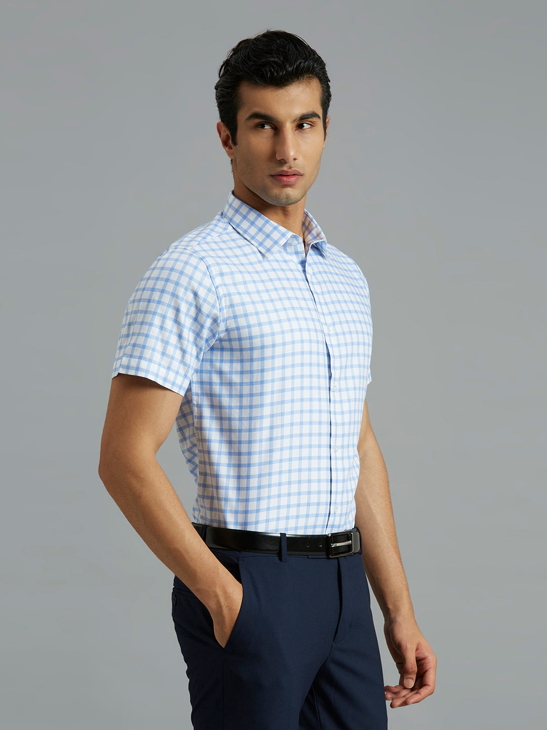 White & Blue Checks 100% Cotton Slim Fit Formal Half Sleeve Shirt
