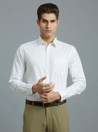 White & Beige / 39
