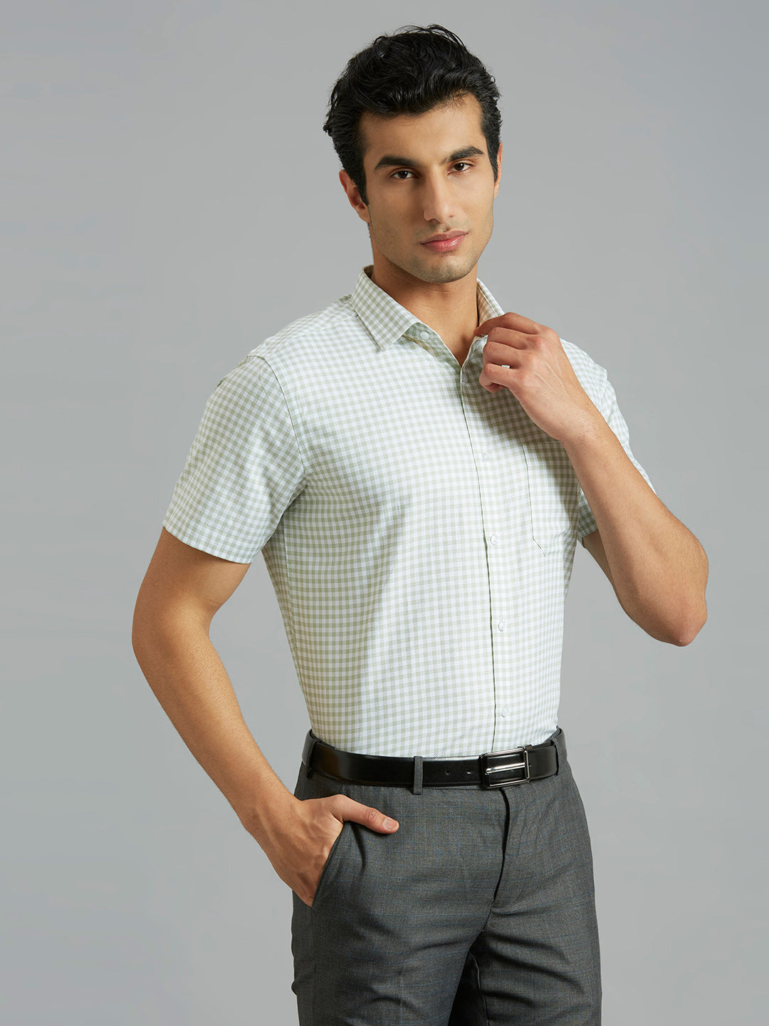White & Green Checks 100% Cotton Regular Fit Formal Half Sleeve Shirt