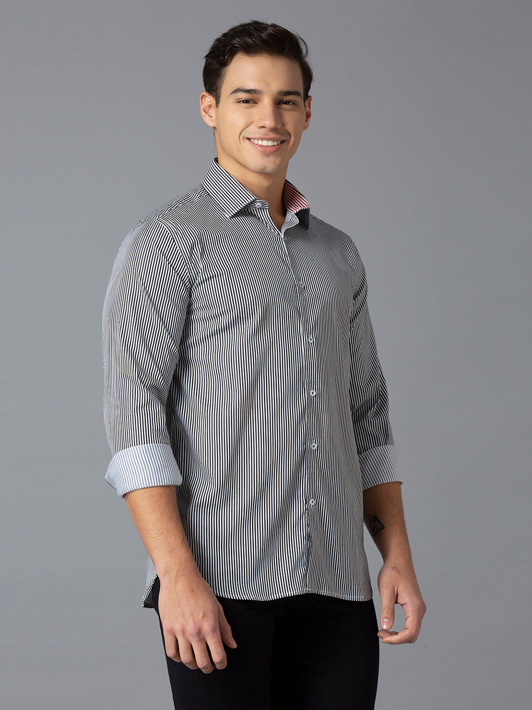 Black 67% Cotton 28% Nylon 5% Spandex Stripes Slim Fit Smart Casual Full Sleeves Shirts