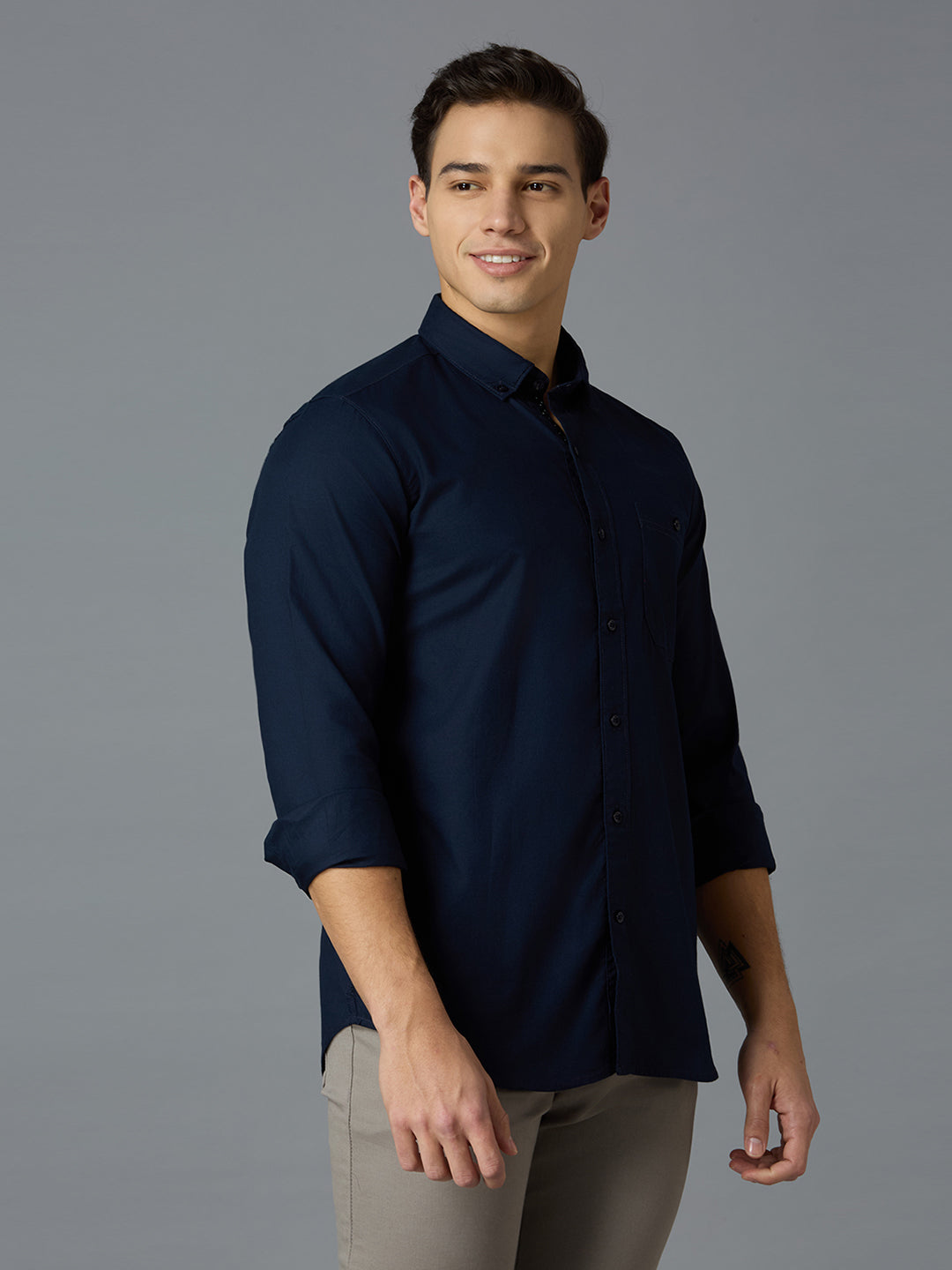 Navy 100% Cotton Solid Slim Fit Smart Casual Full Sleeves Shirts