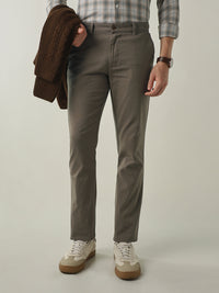 Men's Solid Pure Cotton Solid Regular Fit Casual Trousers - Brown