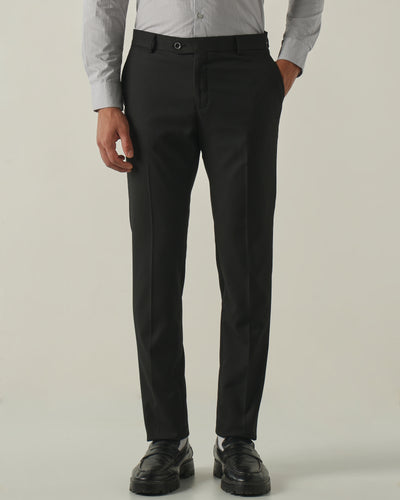 Black / 32