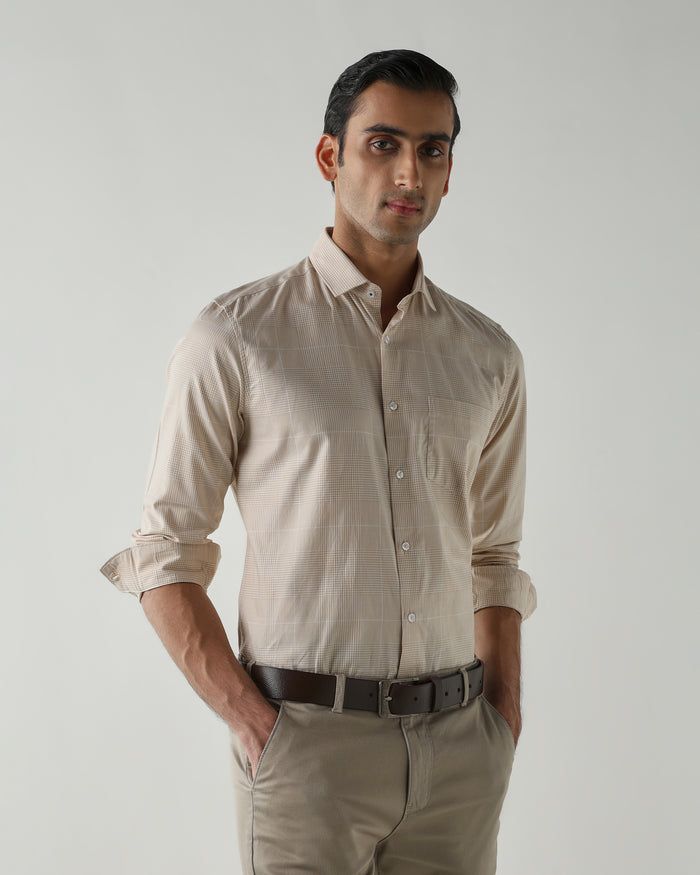 Men's Pure Cotton Checks Slim Fit Full Sleeve Formal Shirt - White & Beige
