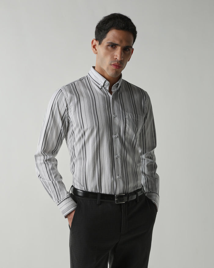 Men's Pure Cotton Stripe Stripe Slim Fit Full Sleeve Casual Shirt - White & Black