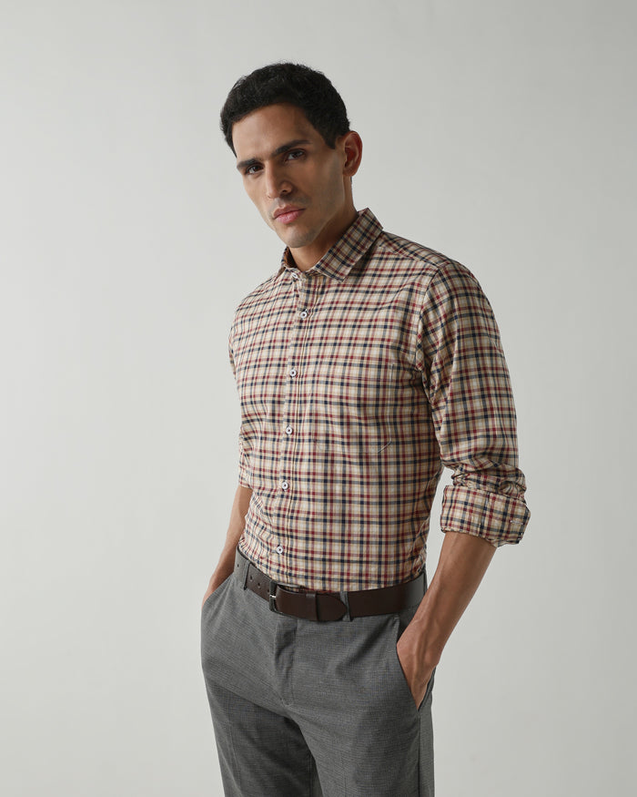 Men's Pure Cotton Checks Slim Fit Full Sleeve Casual Shirt - White & Red