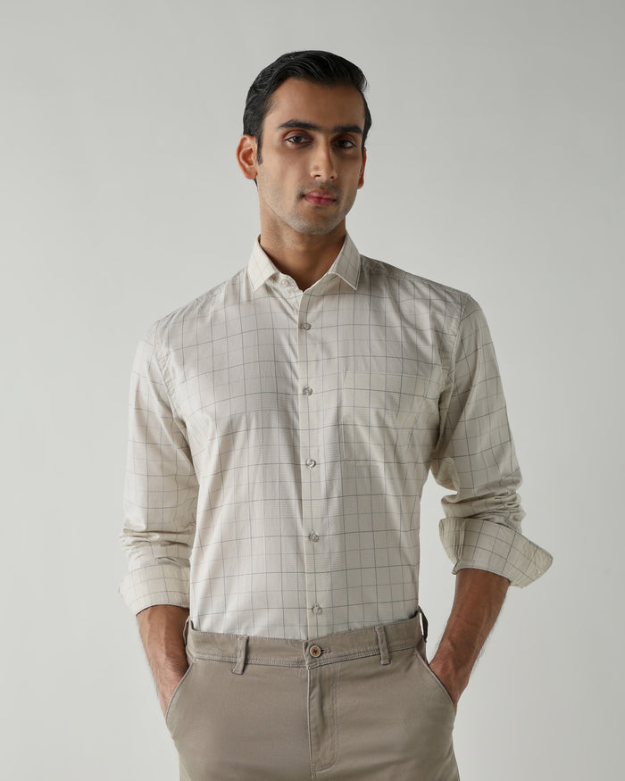 Men's Pure Cotton Checks Regular Fit Full Sleeve Formal Shirt - Off White