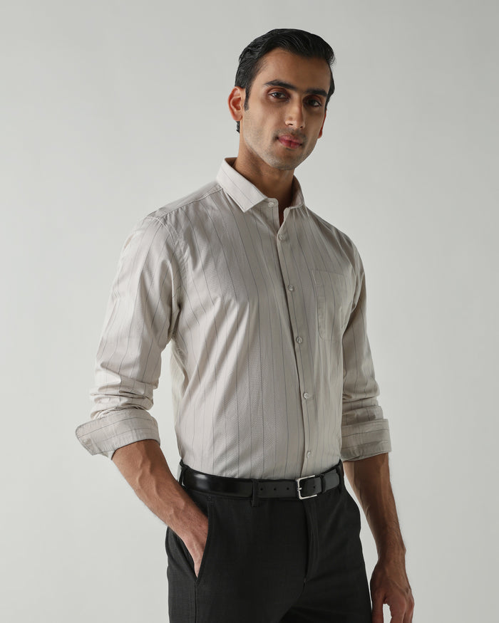 Men's Pure Cotton Stripe Regular Fit Full Sleeve Formal Shirt - Beige
