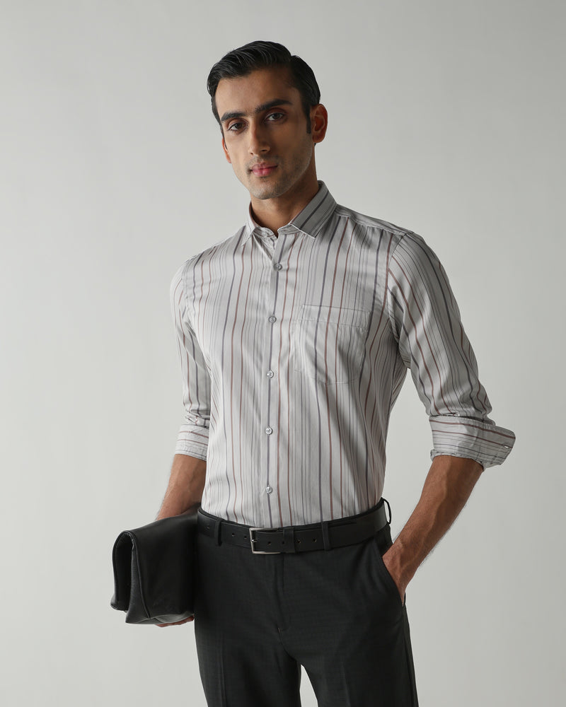 Grey/Brown shirts crafted in 100% cotton