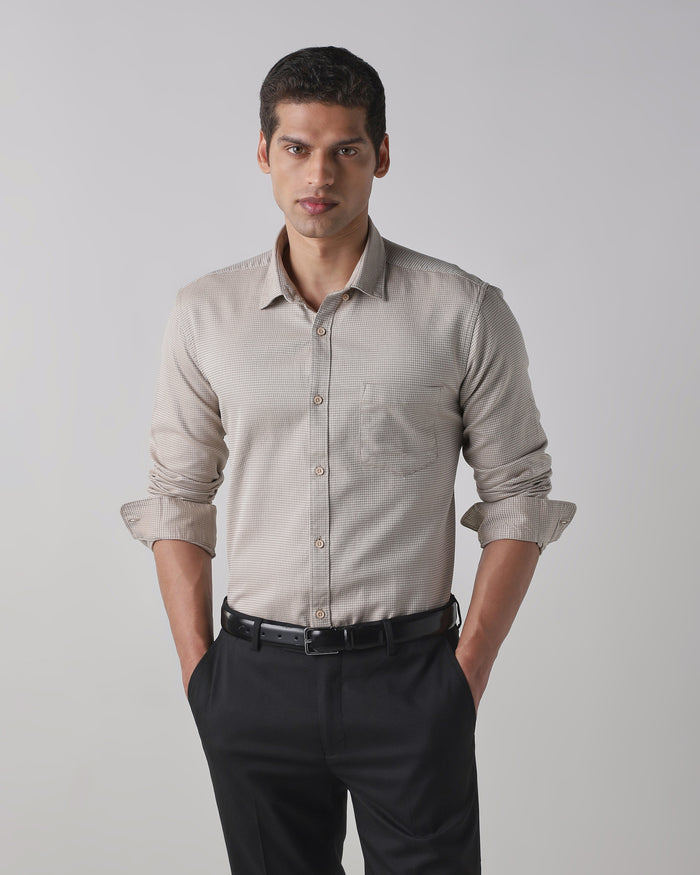 Men's Pure Cotton Dobby Dobby Slim Fit Full Sleeve Casual Shirt - Beige