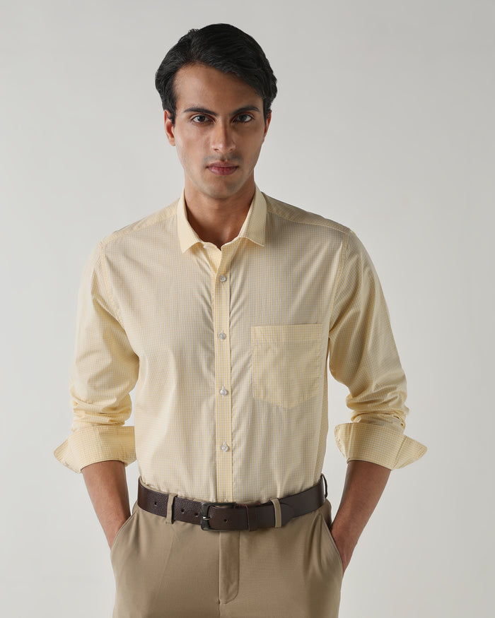 Men's Pure Cotton Checks Slim Fit Full Sleeve Casual Shirt - White & Yellow