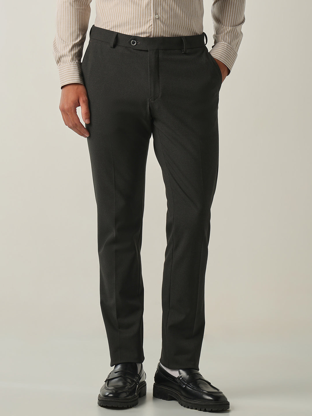 Men's Solid Poly Viscose Elastane Slim Fit Formal Trousers - Dark Grey