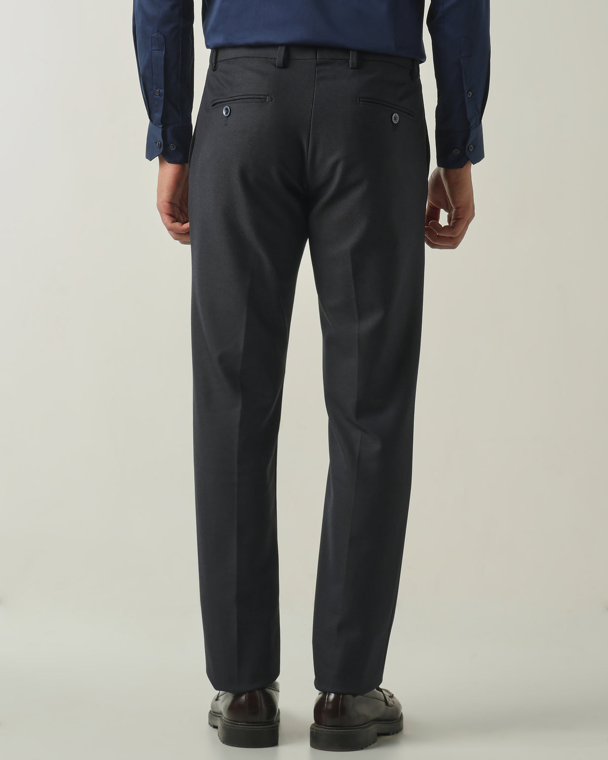 Men's Solid Poly Viscose Elastane Regular Fit Formal Trousers - Dark Grey