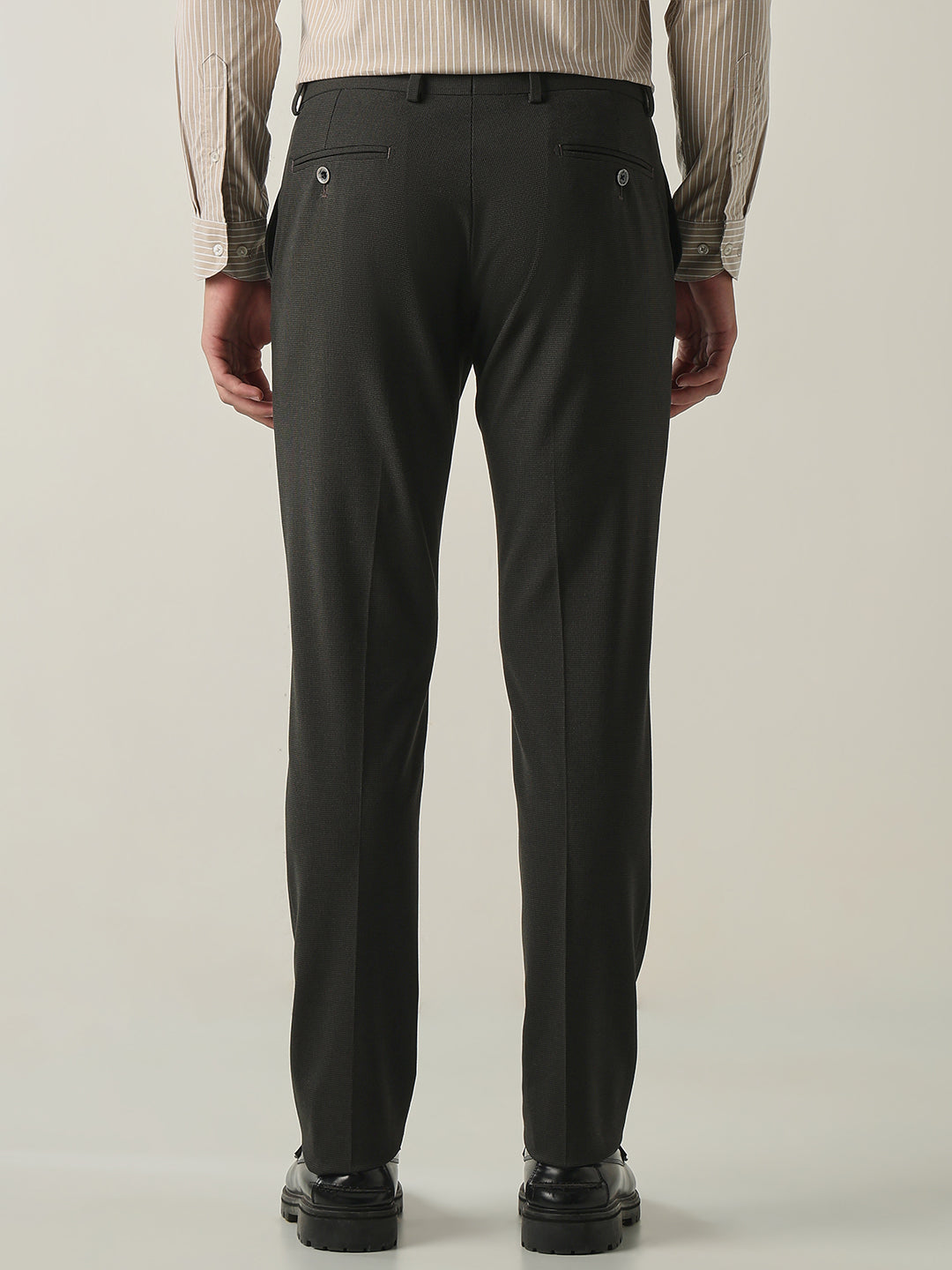 Men's Solid Poly Viscose Elastane Slim Fit Formal Trousers - Dark Grey