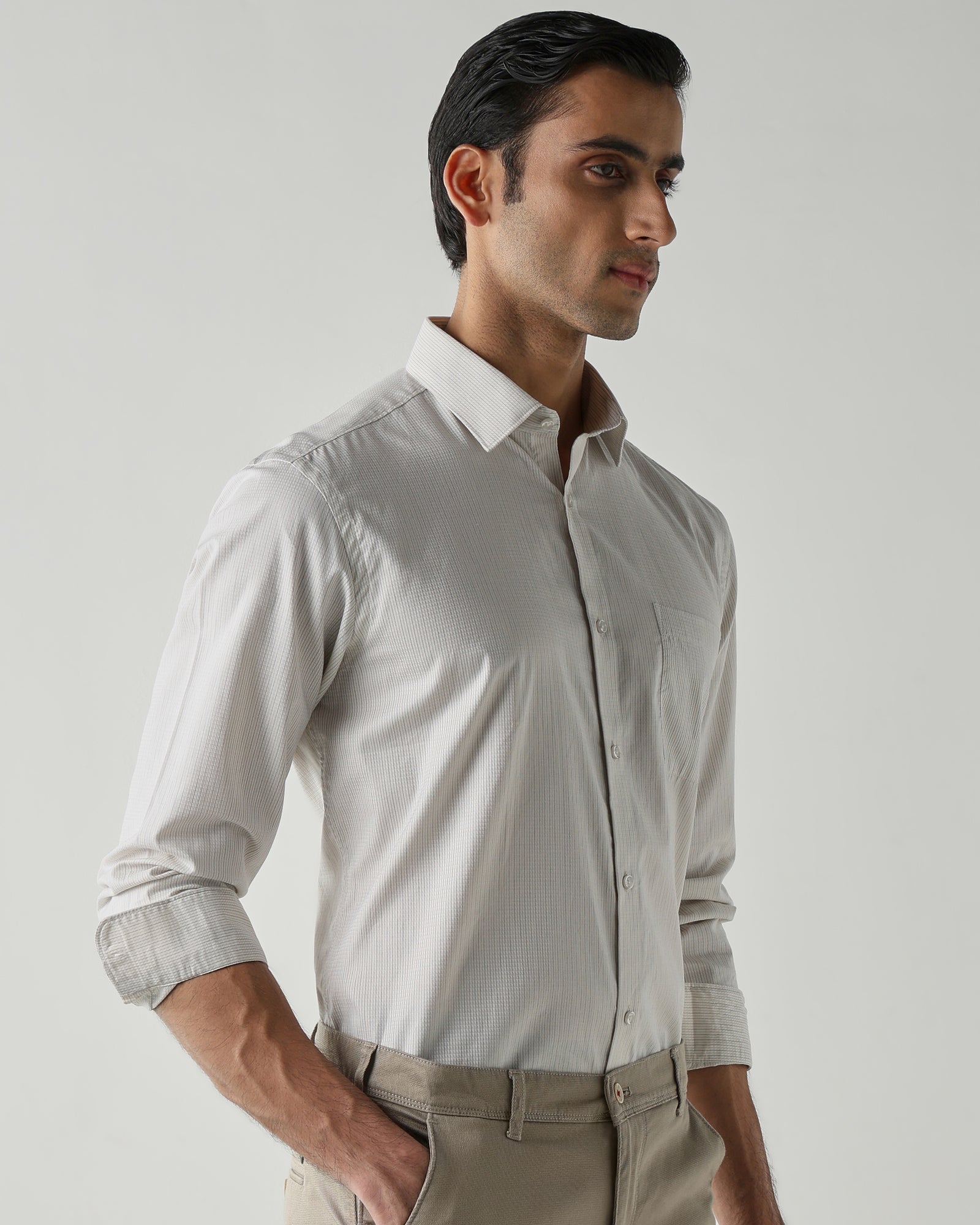 Beige shirts crafted in 100% cotton,