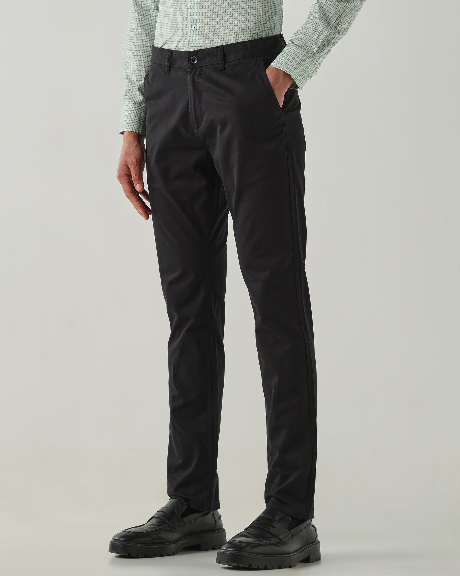 Men Regular Fit Trousers Black