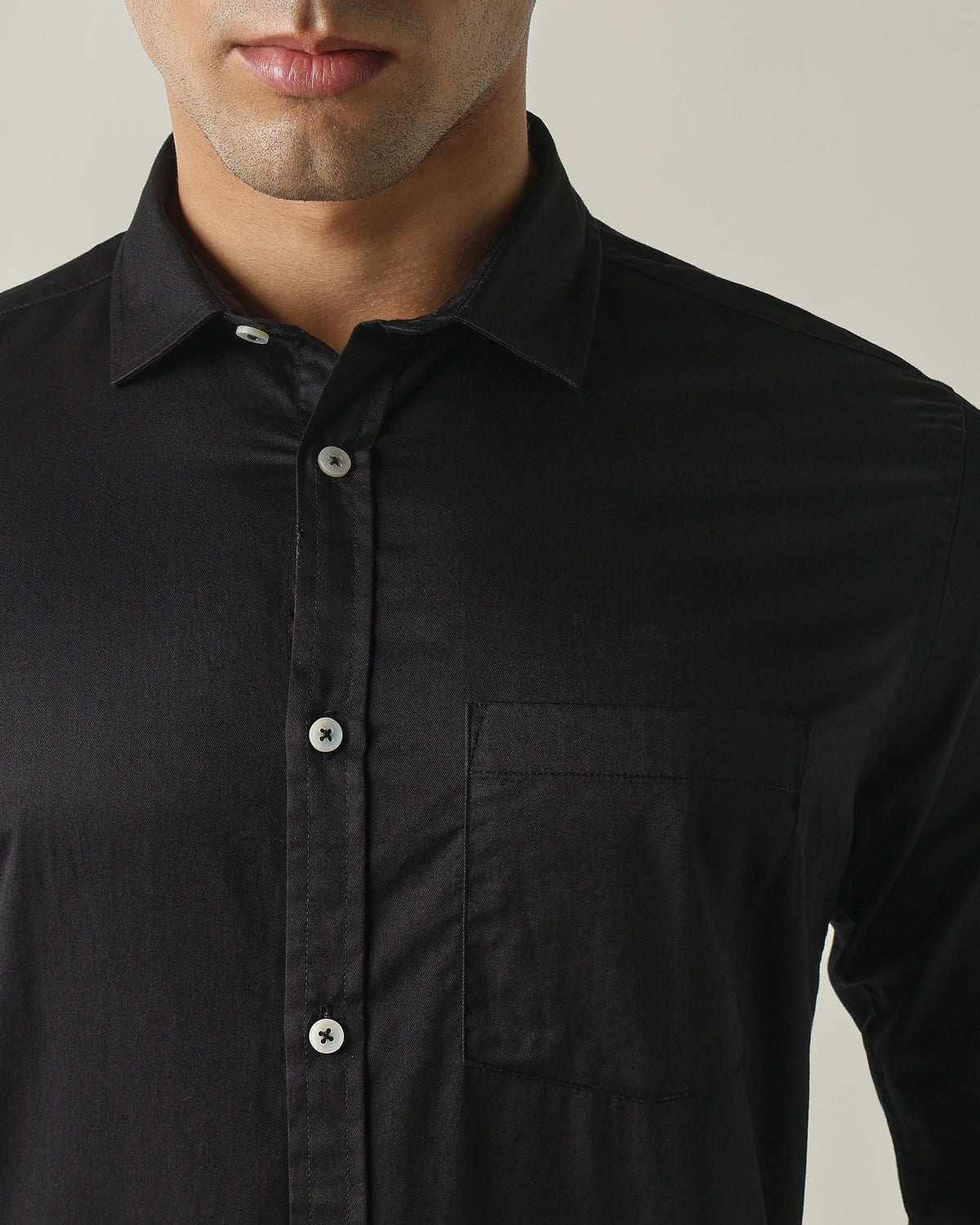 Men's Pure Cotton Solid Slim Fit Full Sleeve Casual Shirt - Black