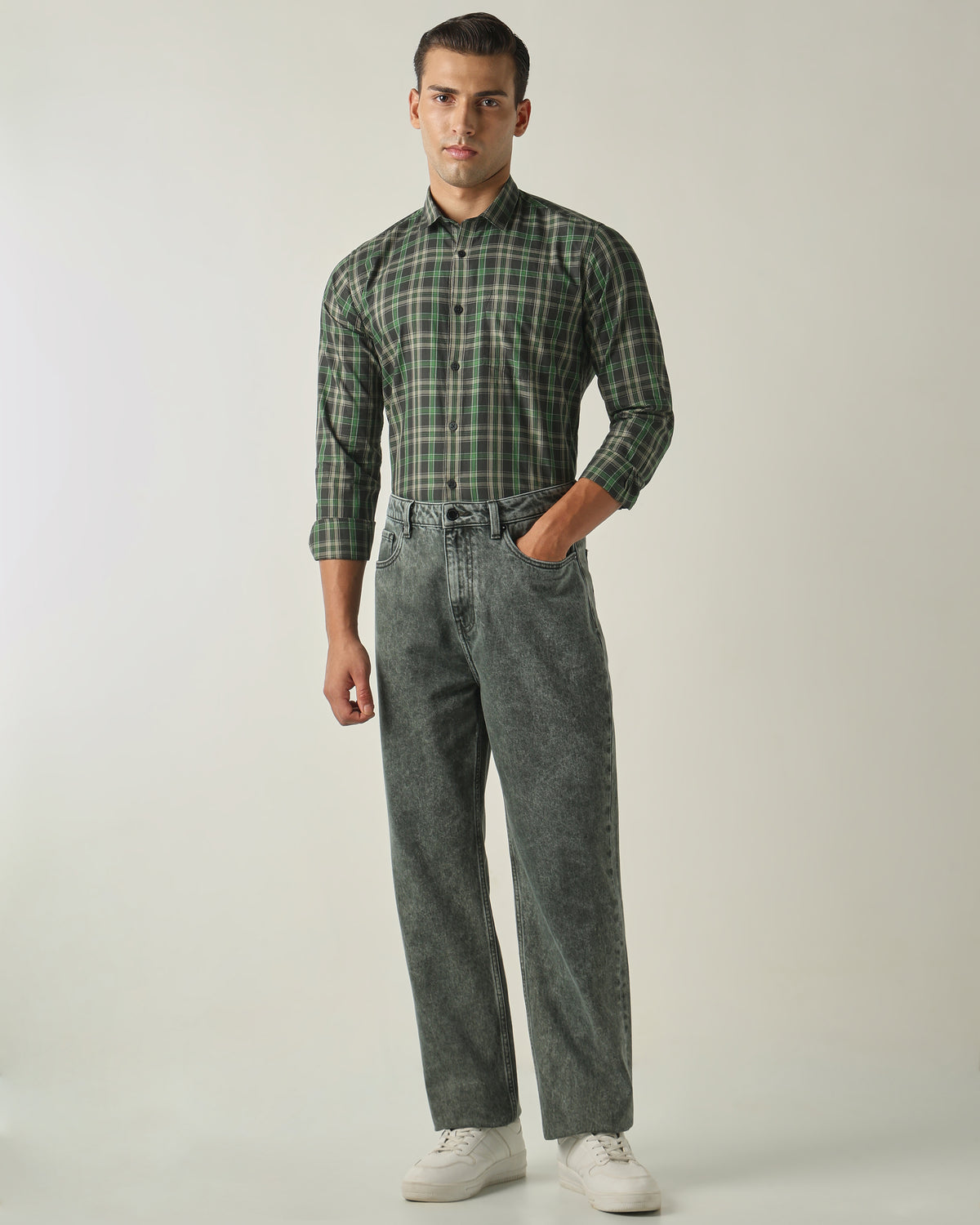 Men's Pure Cotton Checks Slim Fit Full Sleeve Casual Shirt - Green