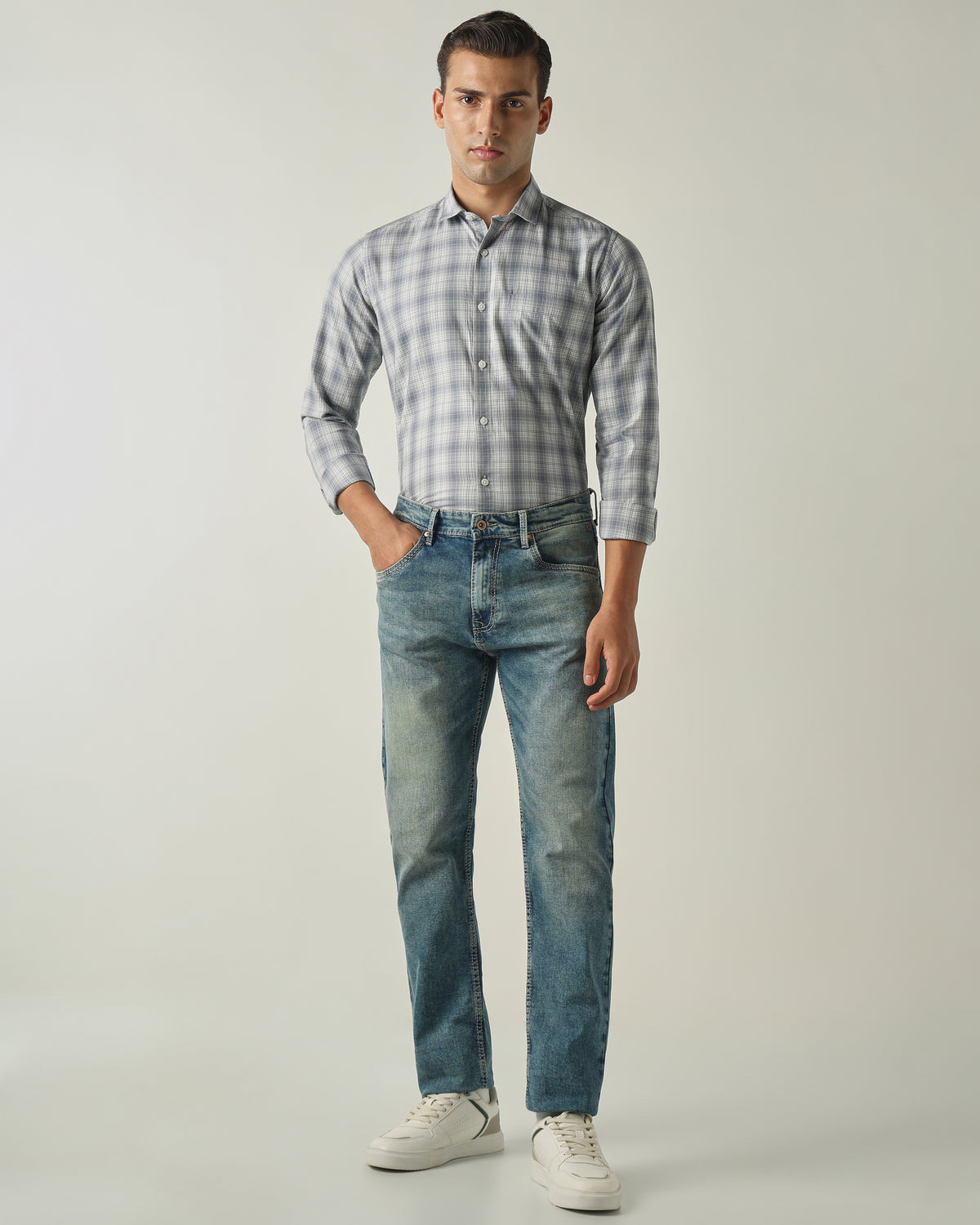Men's Pure Cotton Checks Slim Fit Full Sleeve Casual Shirt - Grey