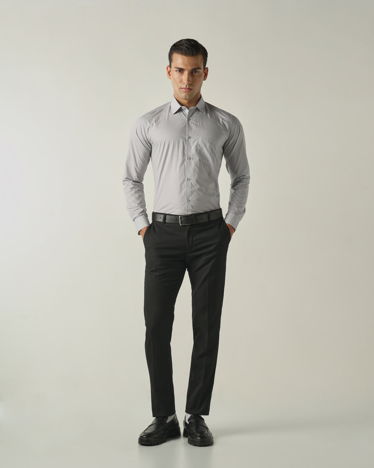 Men's Solid Poly Viscose Elastane Slim Fit Formal Trousers - Black