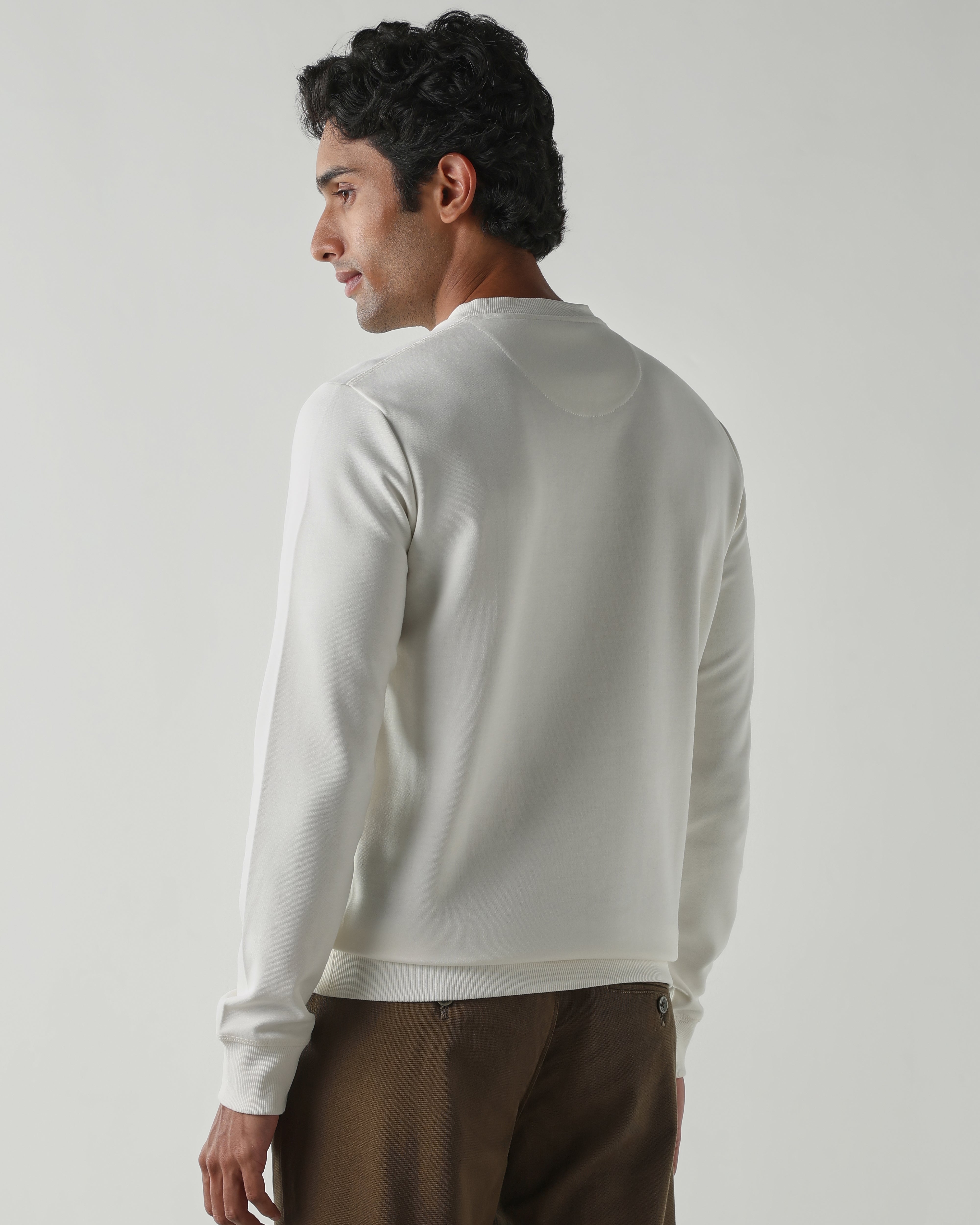 Round Neck Full sleeve  Sweatshirts – Ivory