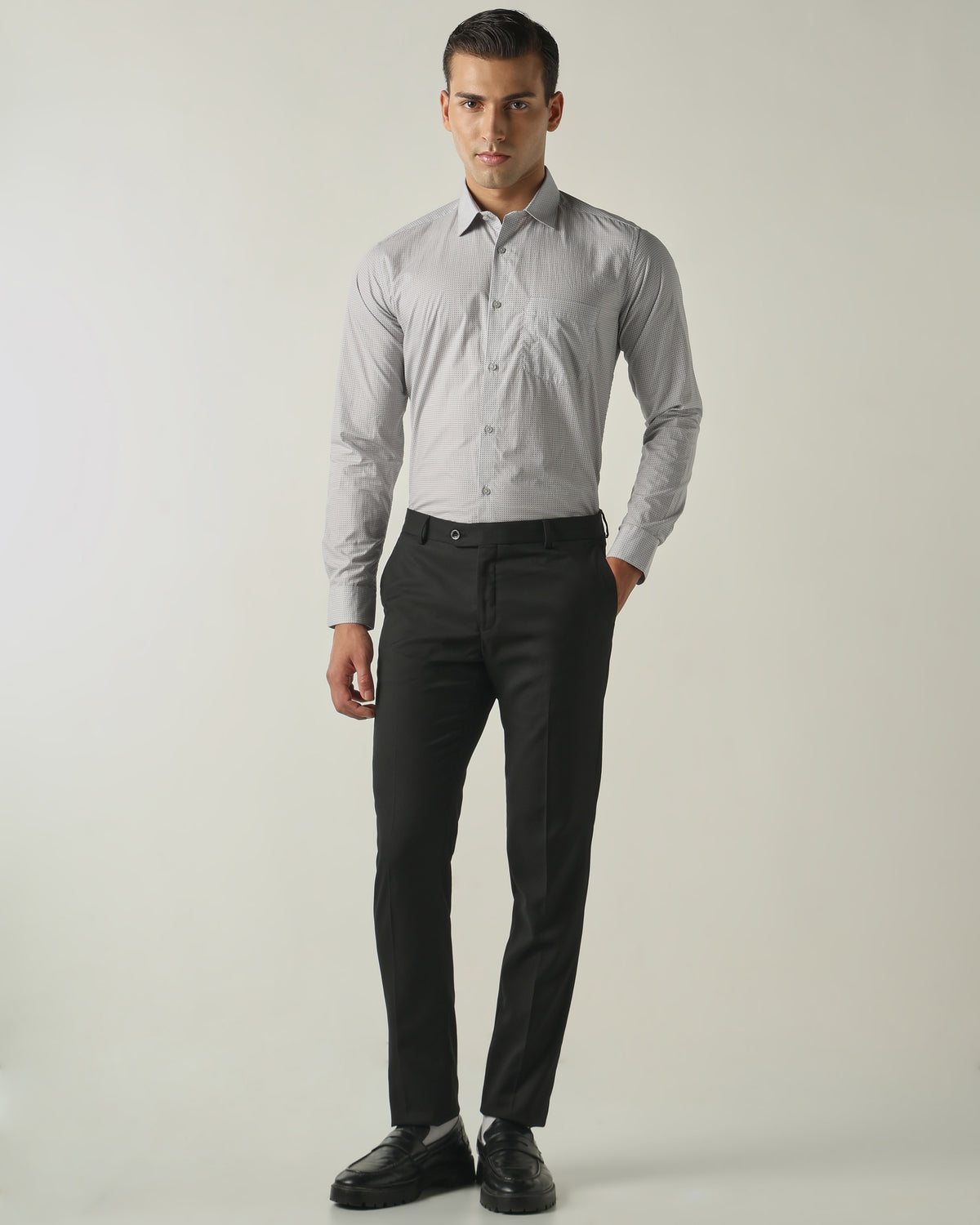 Men's Solid Poly Viscose Elastane Slim Fit Formal Trousers - Black