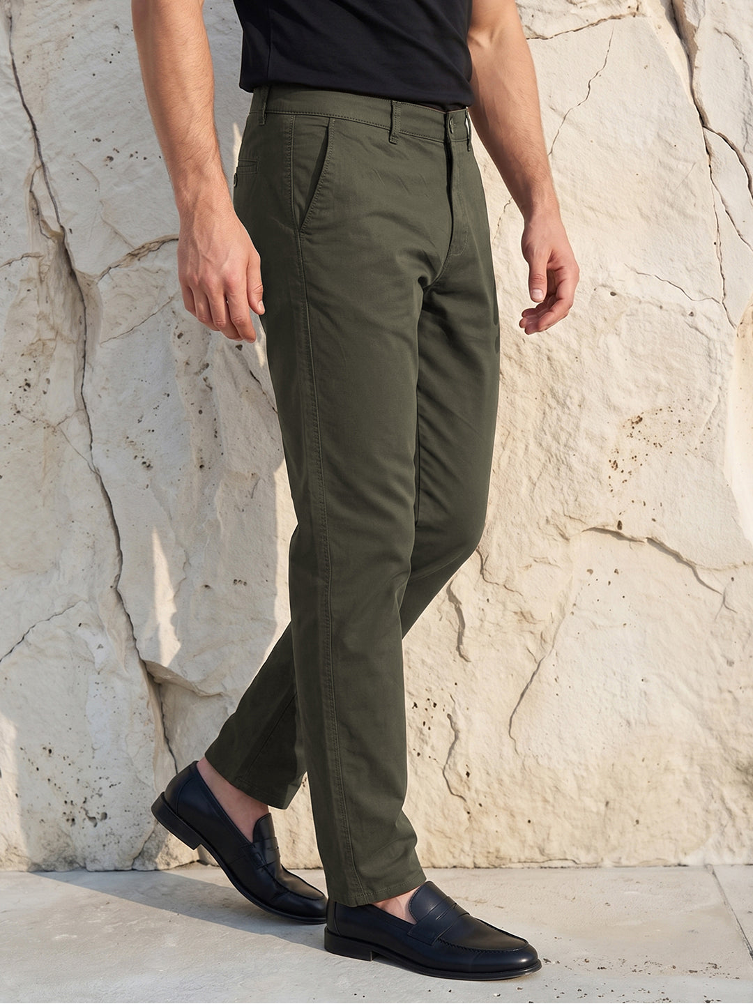 Men's Solid Pure Cotton Regular Fit Casual Trousers-Green