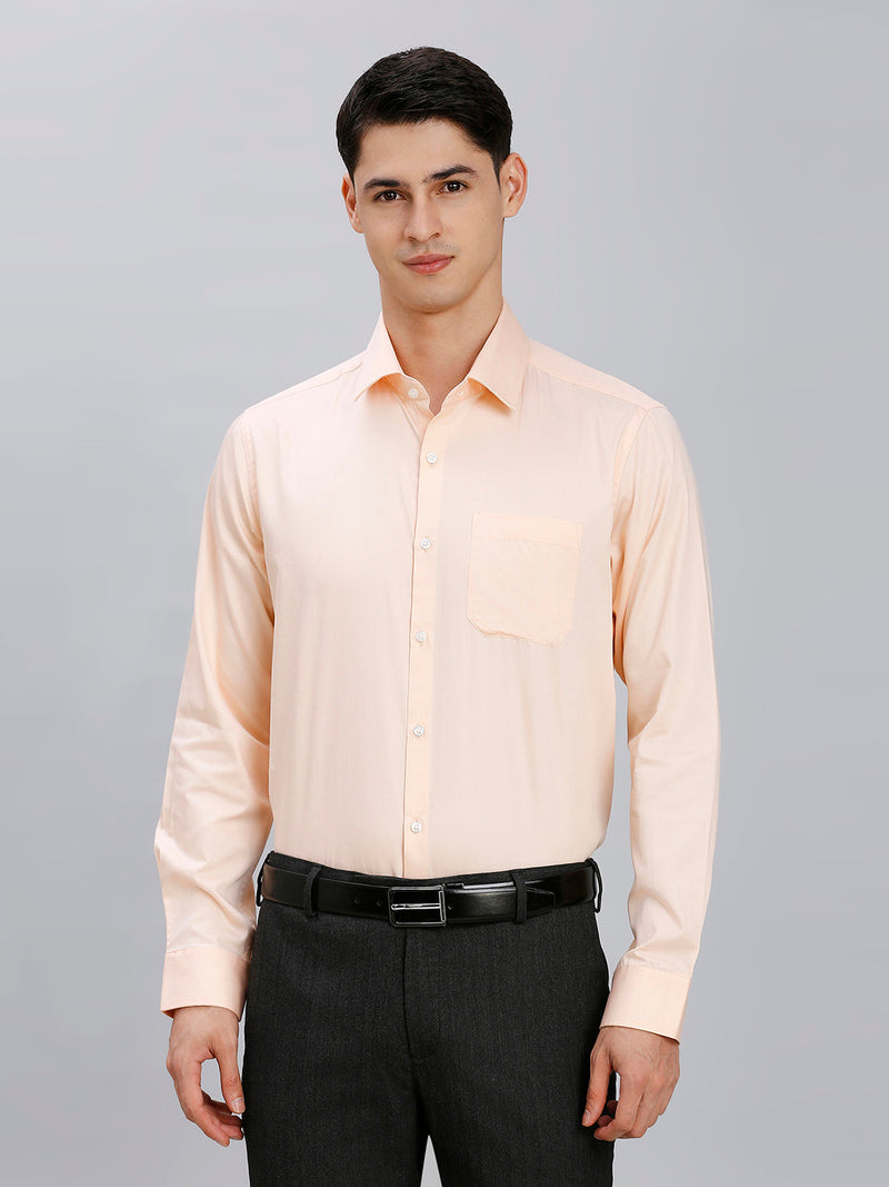 Peach Solid Gizacotton Regular Fit Formal Full Sleeve Shirt