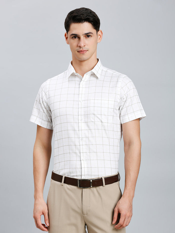 Men's Pure Cotton Checks Regular Fit Half Sleeve Formal Shirt - White & Beige