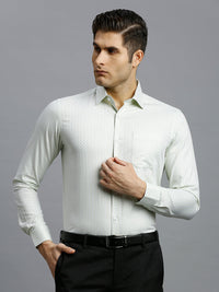 Light Green / 39