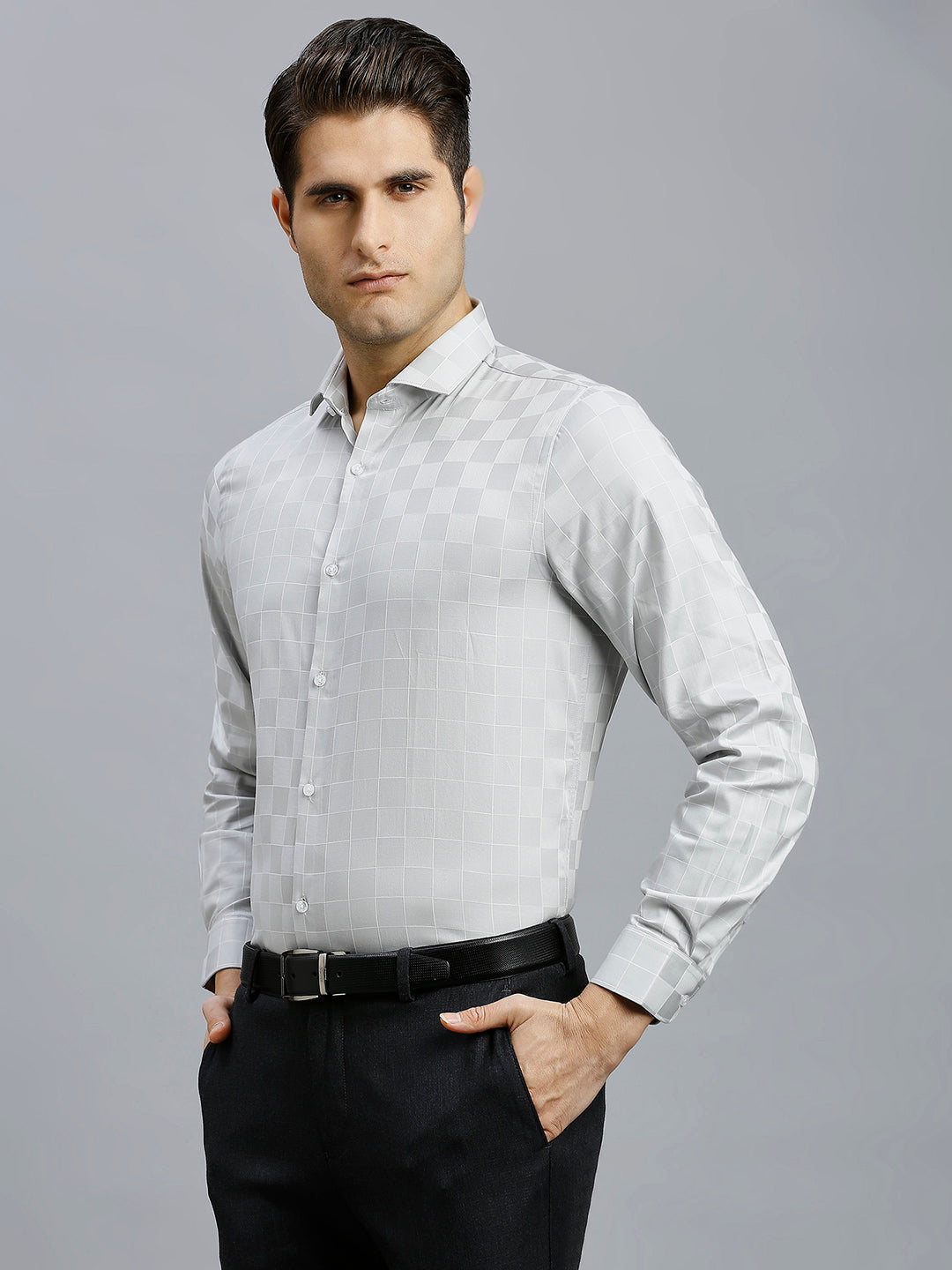 Light Grey Checks 100% Cotton Slim Fit Formal Full Sleeve Shirt