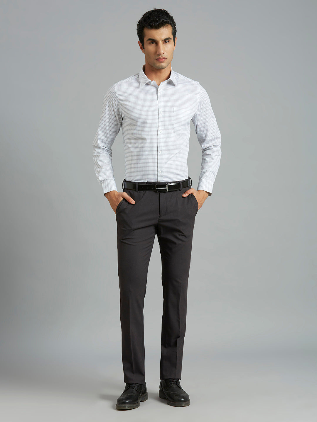 White & Black Checks 100% Cotton Slim Fit Formal Full Sleeve Shirt