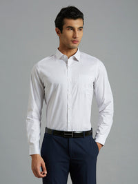 White & Maroon / 39