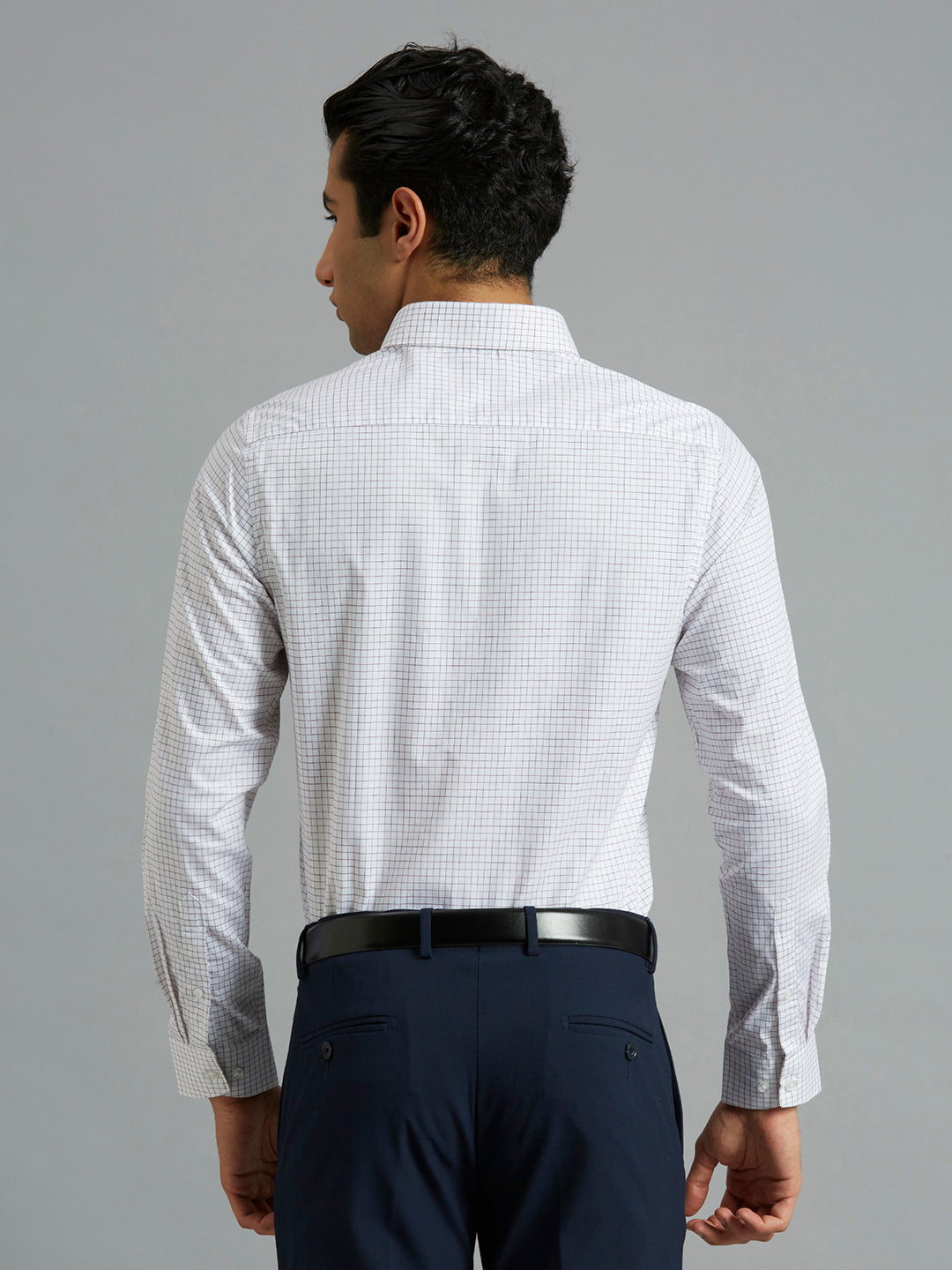 White & Maroon Checks 100% Cotton Slim Fit Formal Full Sleeve Shirt