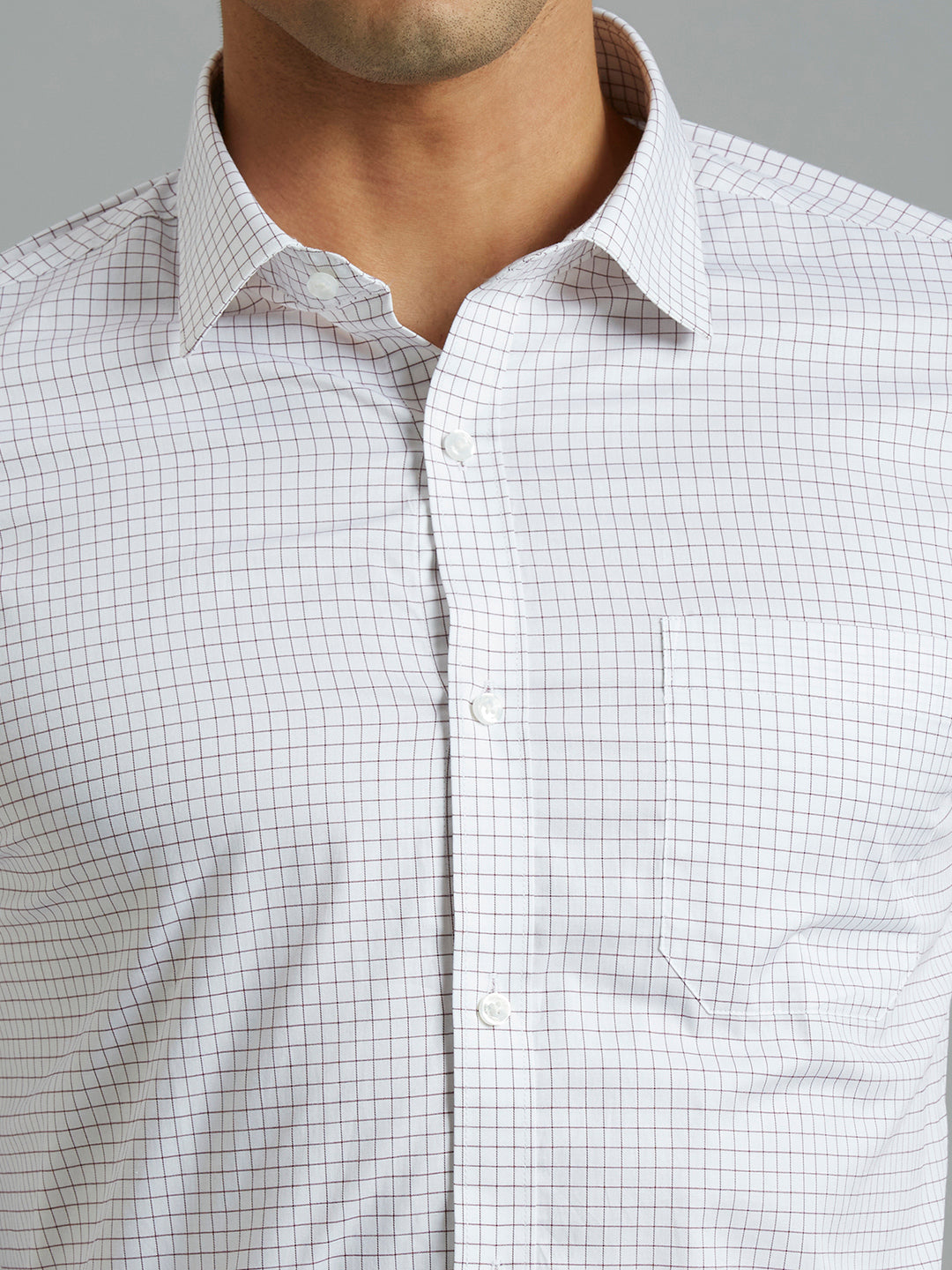 White & Maroon Checks 100% Cotton Slim Fit Formal Full Sleeve Shirt